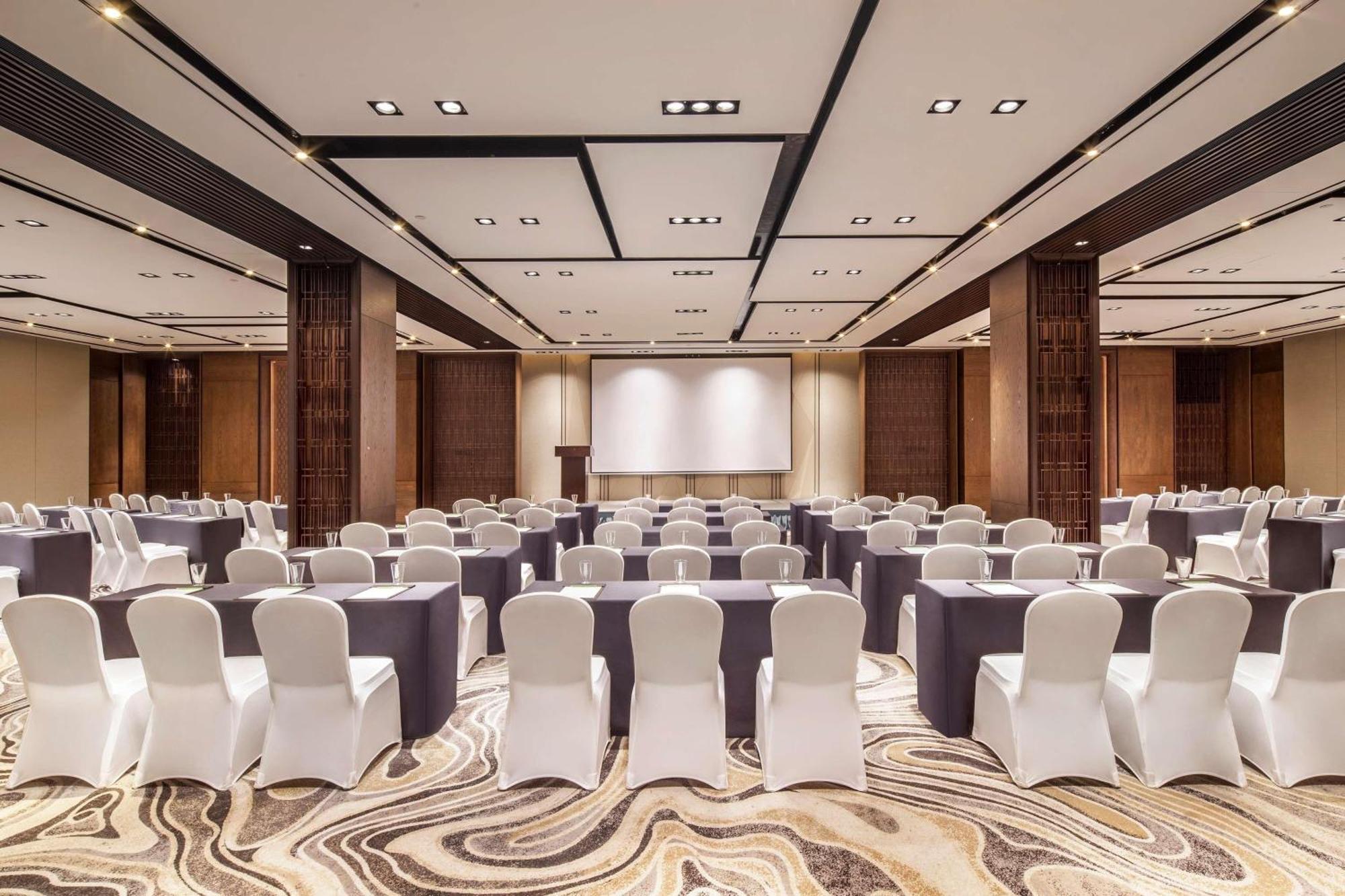 Courtyard By Marriott Shanghai International Tourism And Resorts Zone מראה חיצוני תמונה